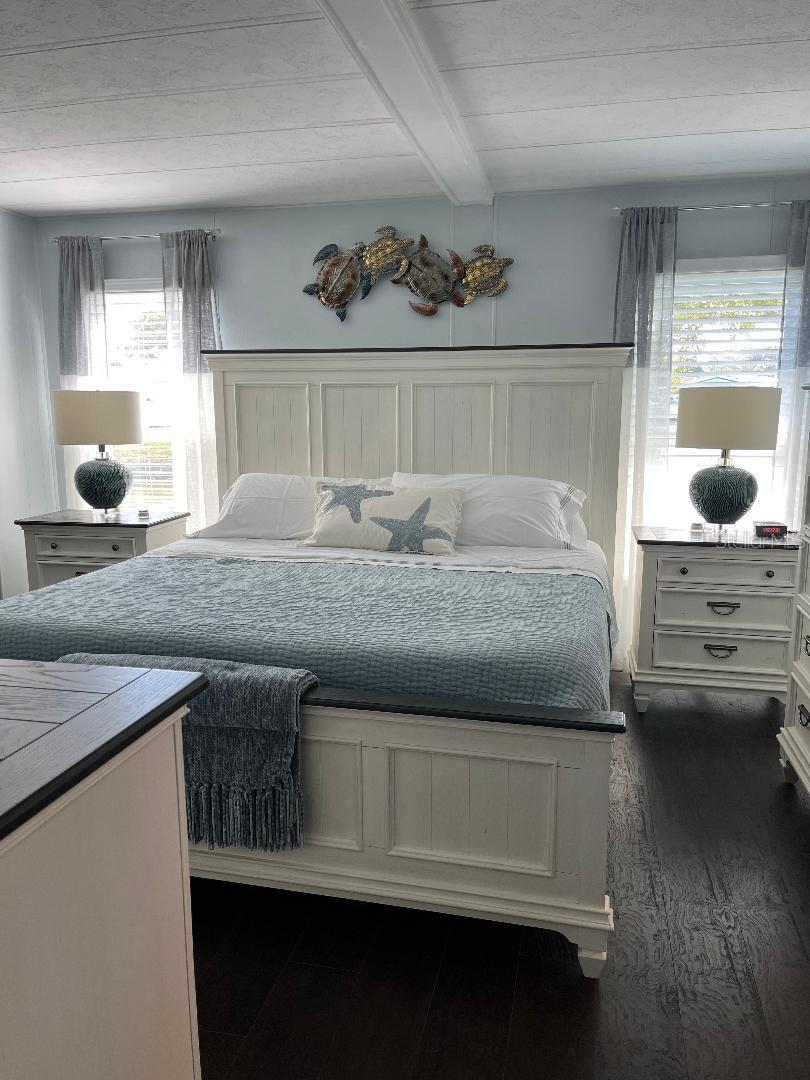 Image 13 of 31 For 172 Clubview Drive 5