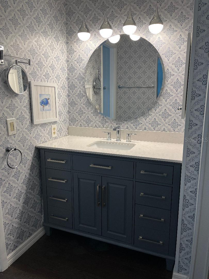 Image 15 of 31 For 172 Clubview Drive 5