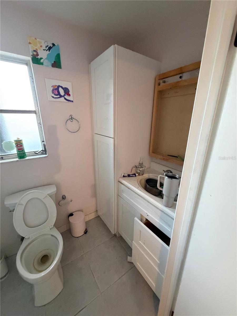 Image 10 of 43 For 2076 Butternut Circle W