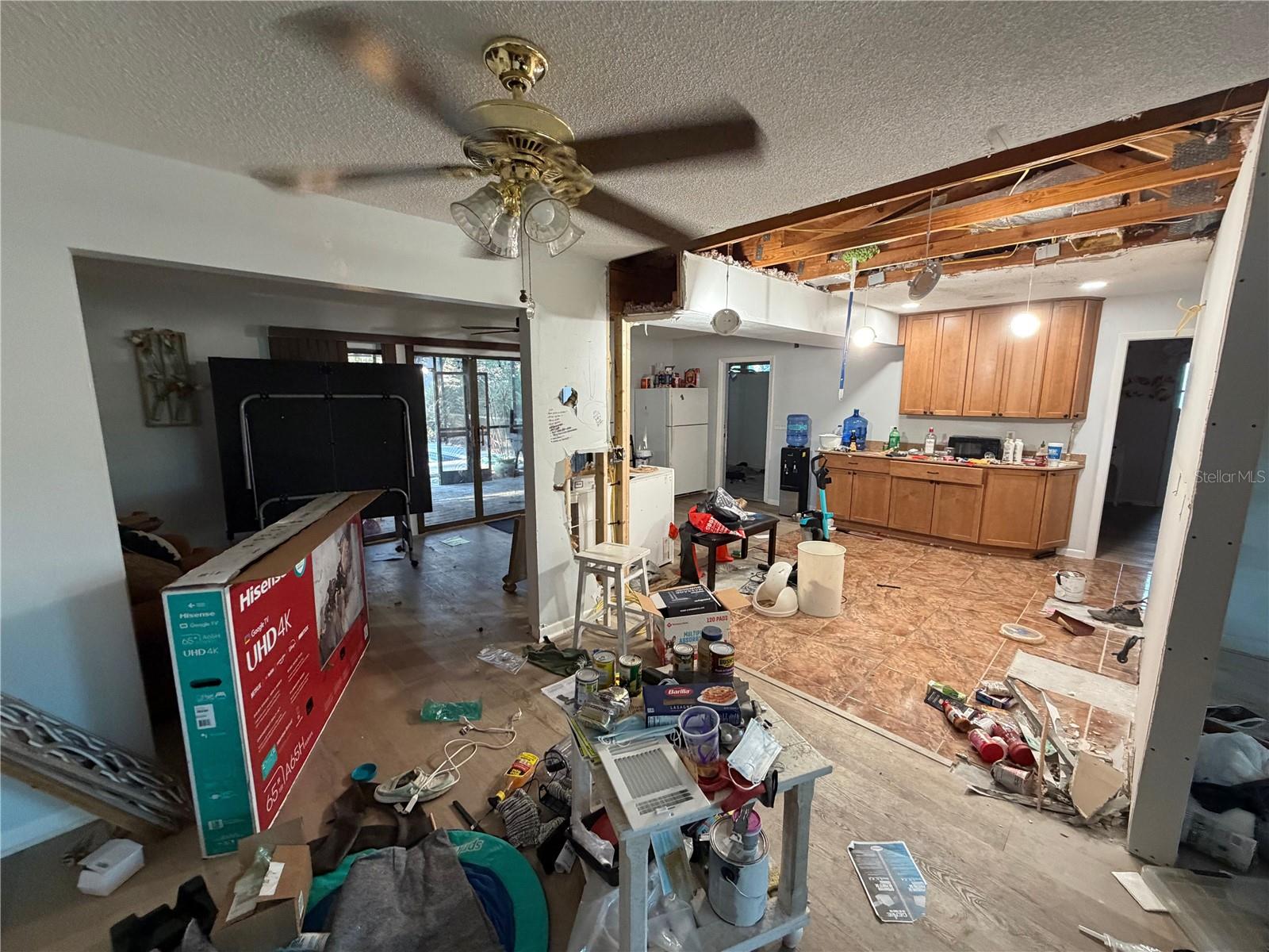 Image 21 of 43 For 2076 Butternut Circle W