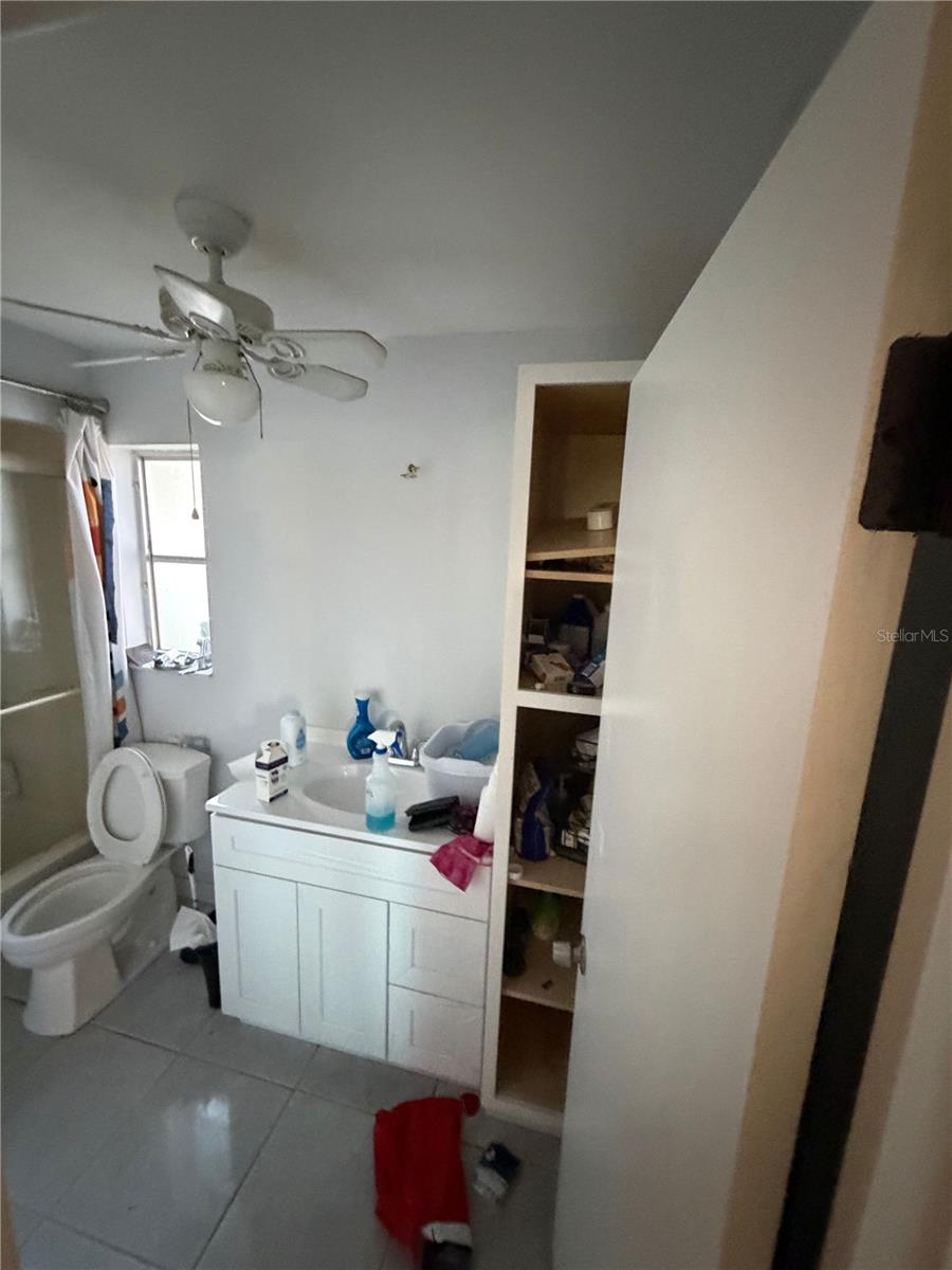 Image 22 of 43 For 2076 Butternut Circle W