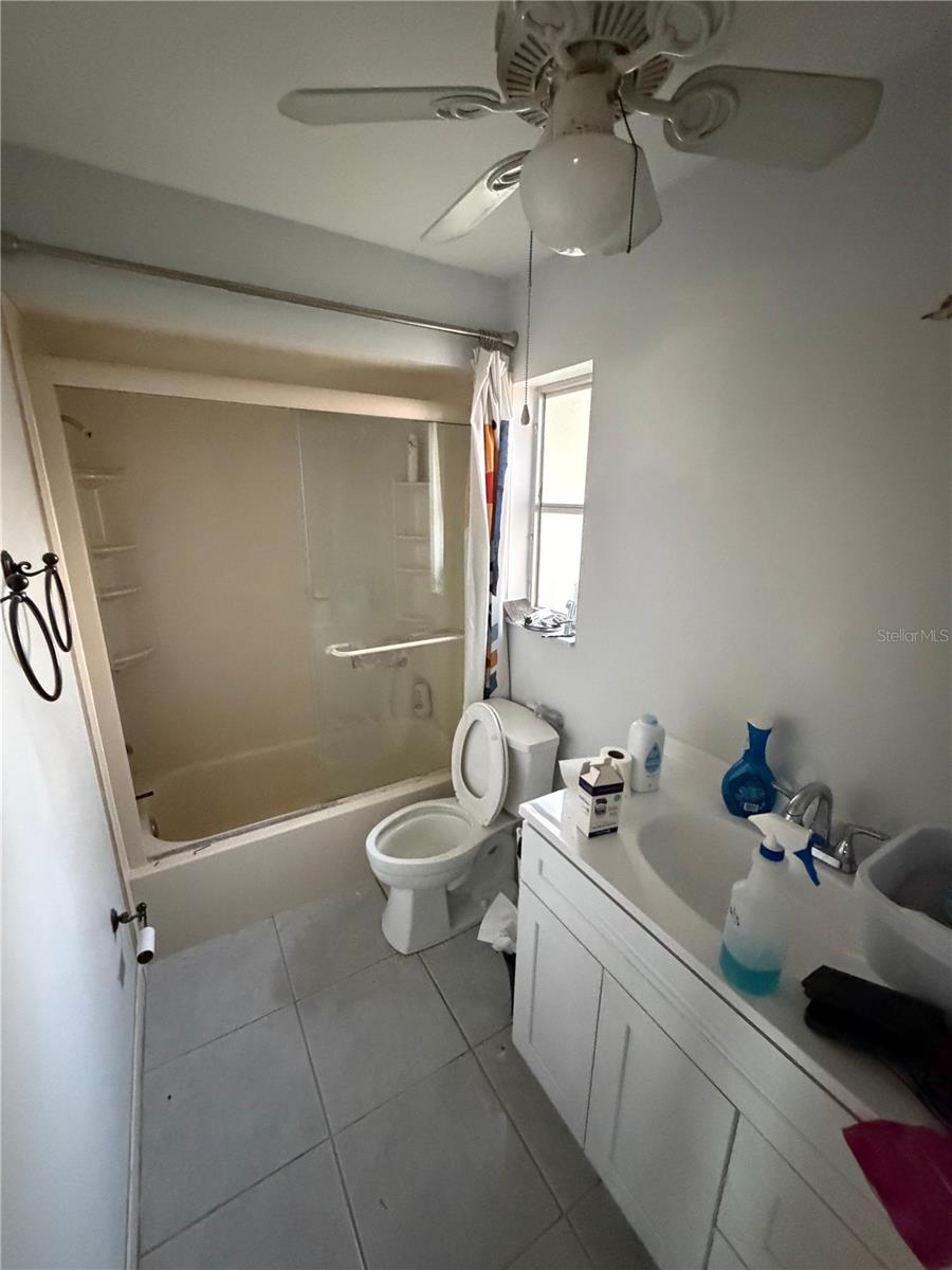 Image 23 of 43 For 2076 Butternut Circle W