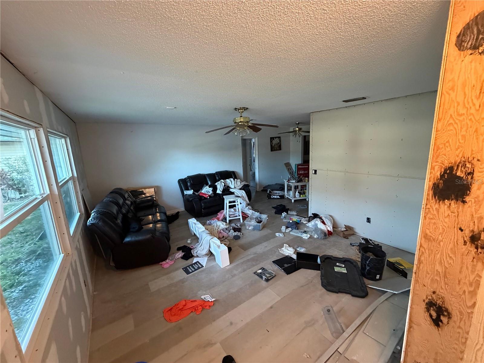 Image 4 of 43 For 2076 Butternut Circle W