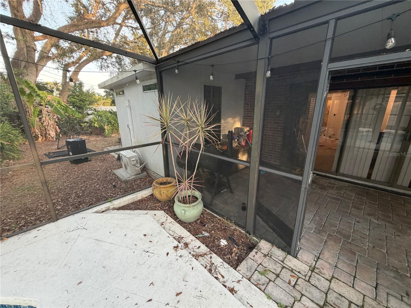 Image 40 of 43 For 2076 Butternut Circle W