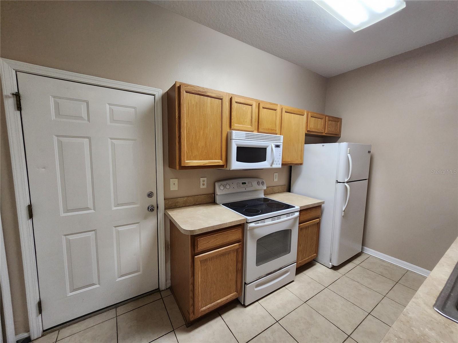 Image 6 of 17 For 12015 Peach Grove Court