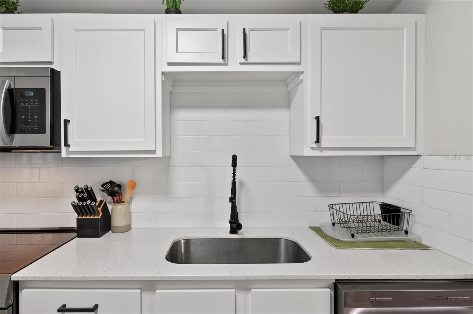 Image 10 of 38 For 2301 14th Avenue N