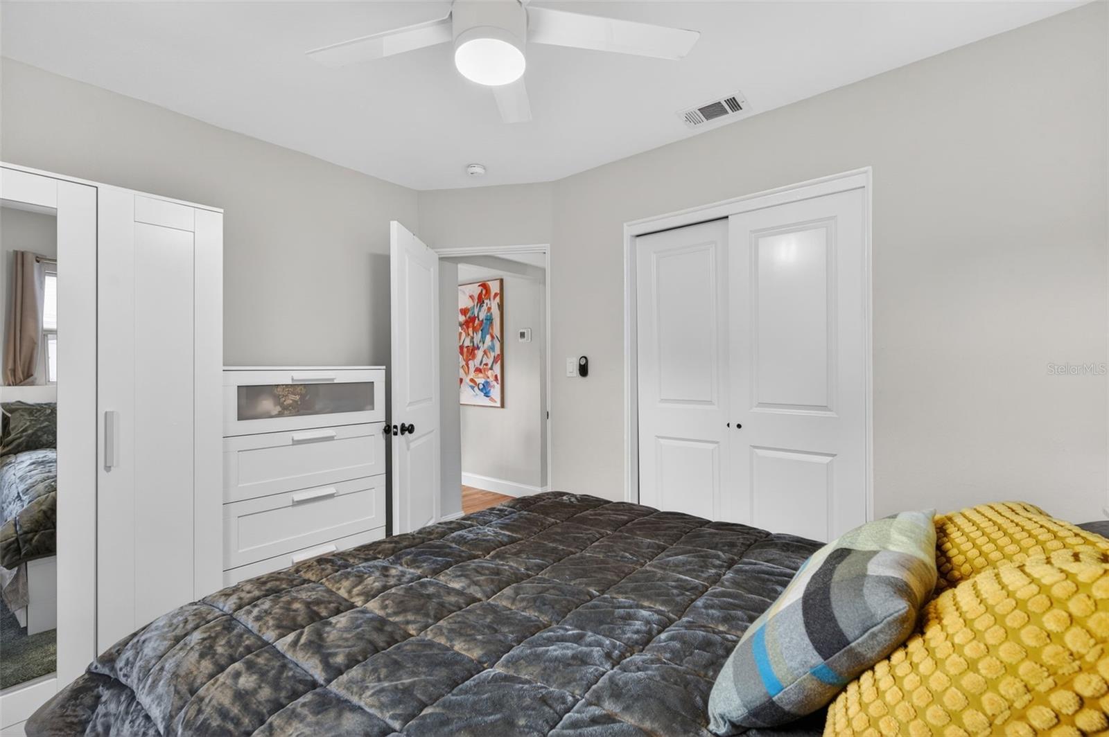 Image 13 of 38 For 2301 14th Avenue N