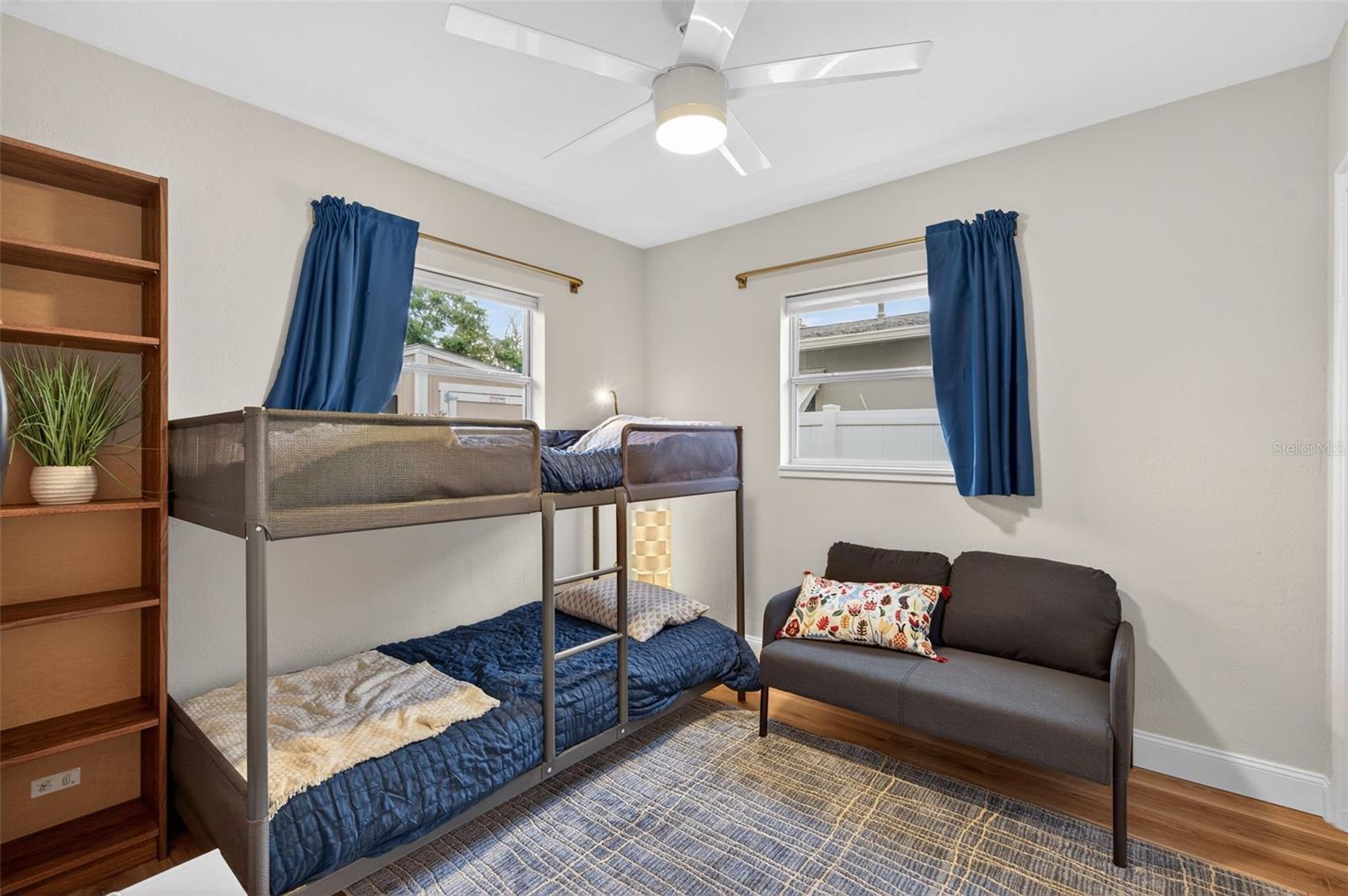 Image 17 of 38 For 2301 14th Avenue N