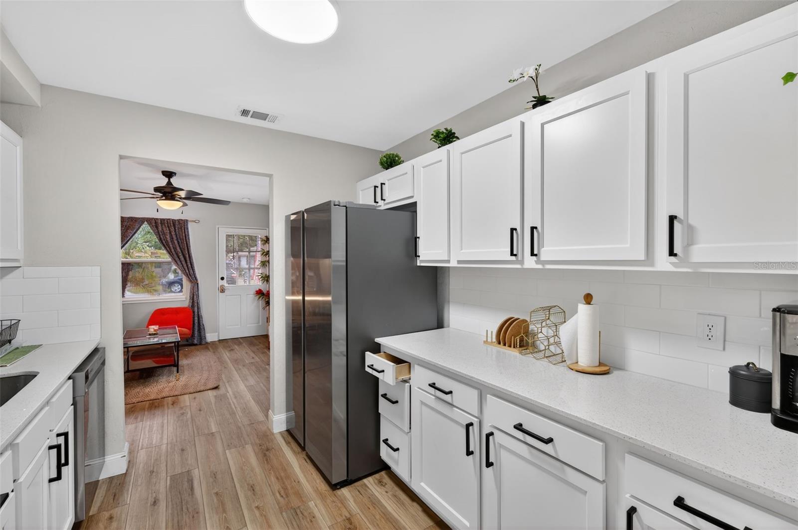 Image 23 of 38 For 2301 14th Avenue N