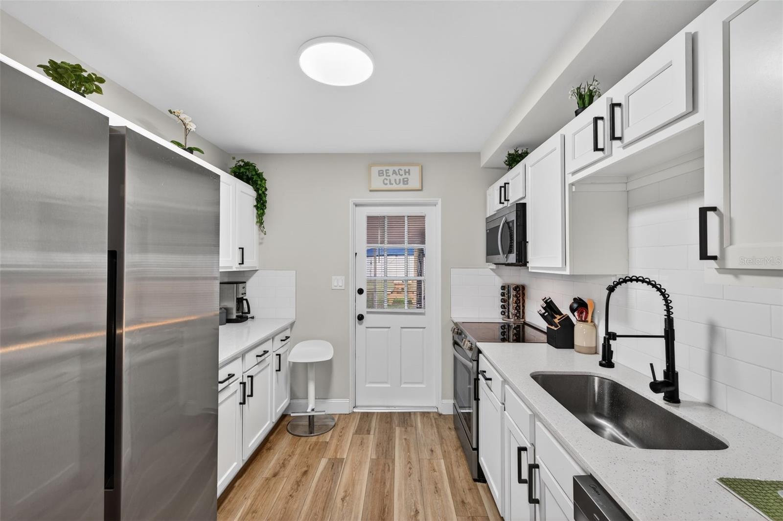 Image 8 of 38 For 2301 14th Avenue N