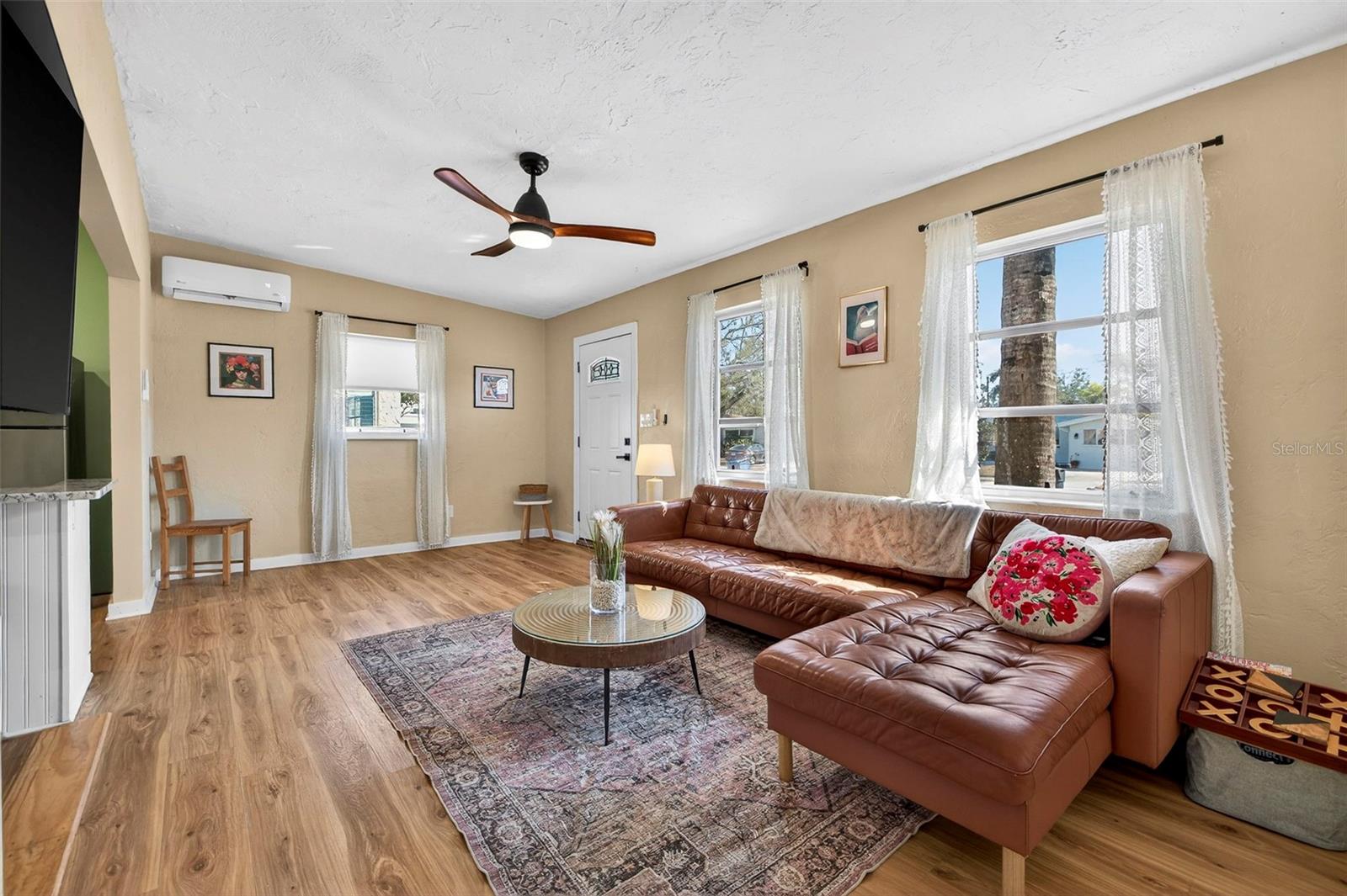 Image 4 of 27 For 5336 10th Street N