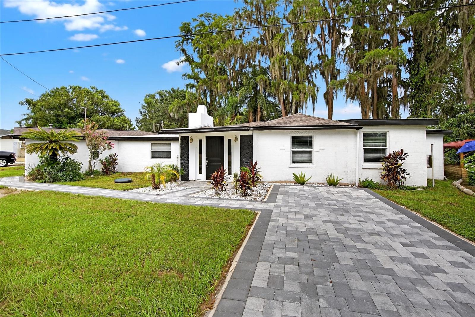 Image 3 of 43 For 5028 School Road