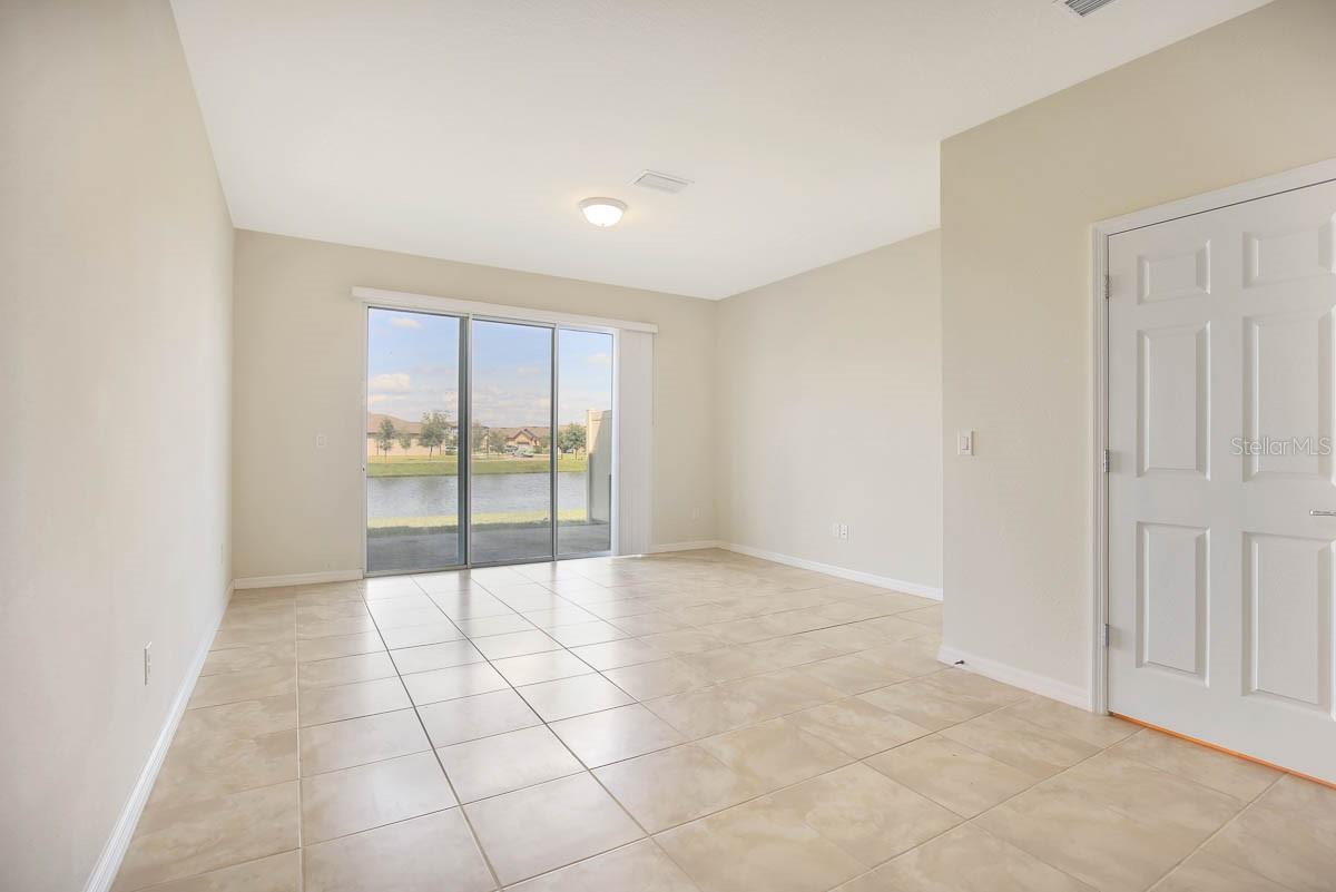 Image 11 of 27 For 9120 Hillcroft Drive