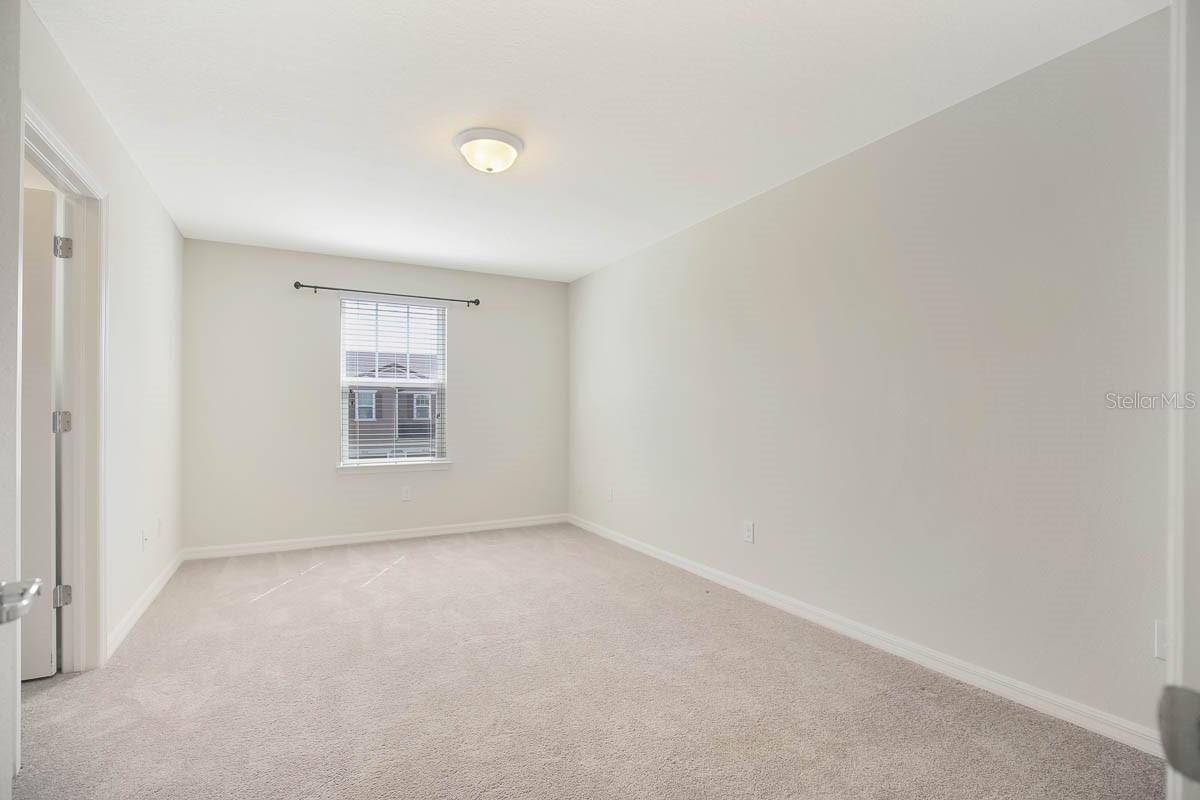 Image 17 of 27 For 9120 Hillcroft Drive