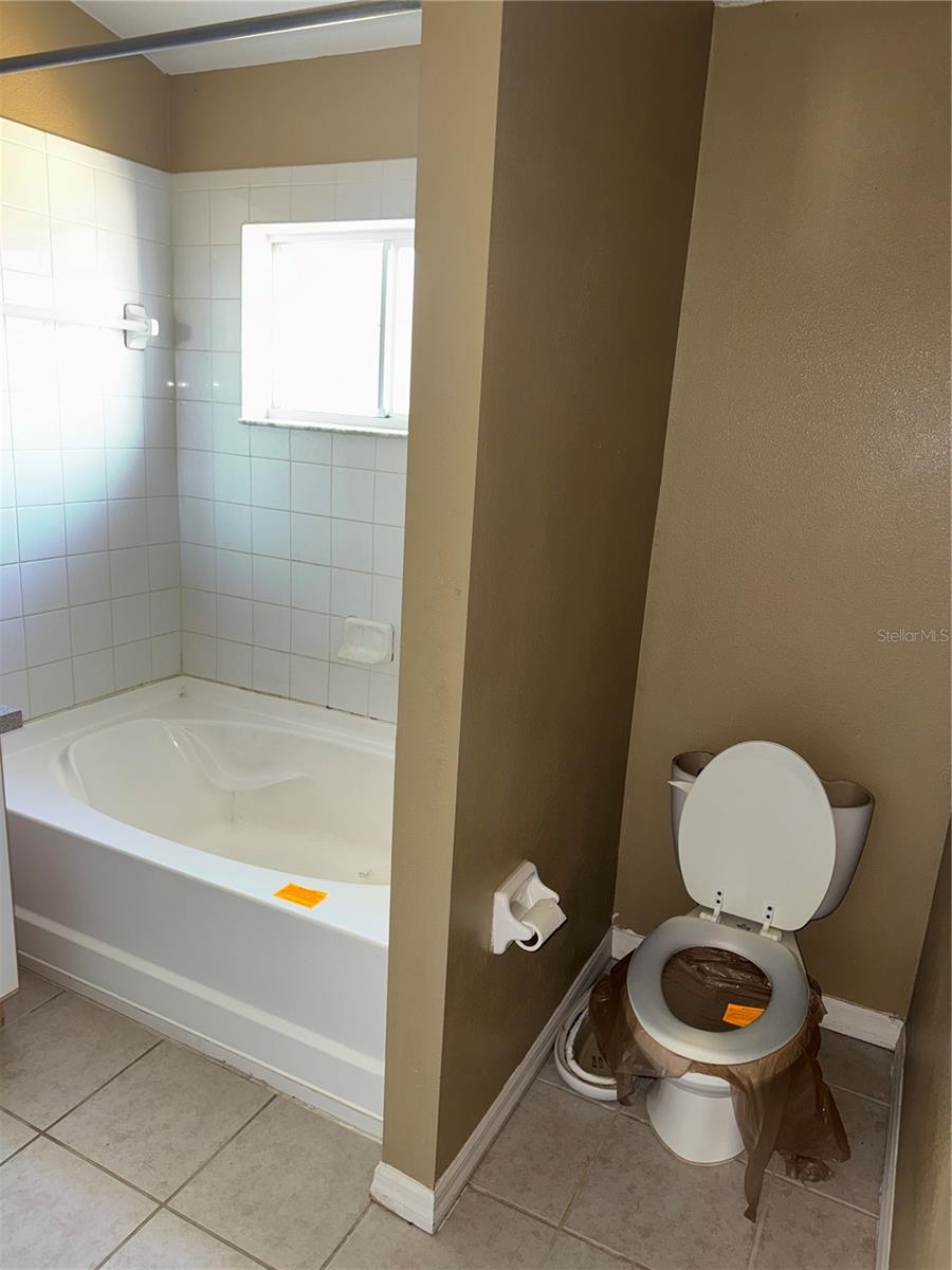 Image 16 of 26 For 6229 Olivedale Drive