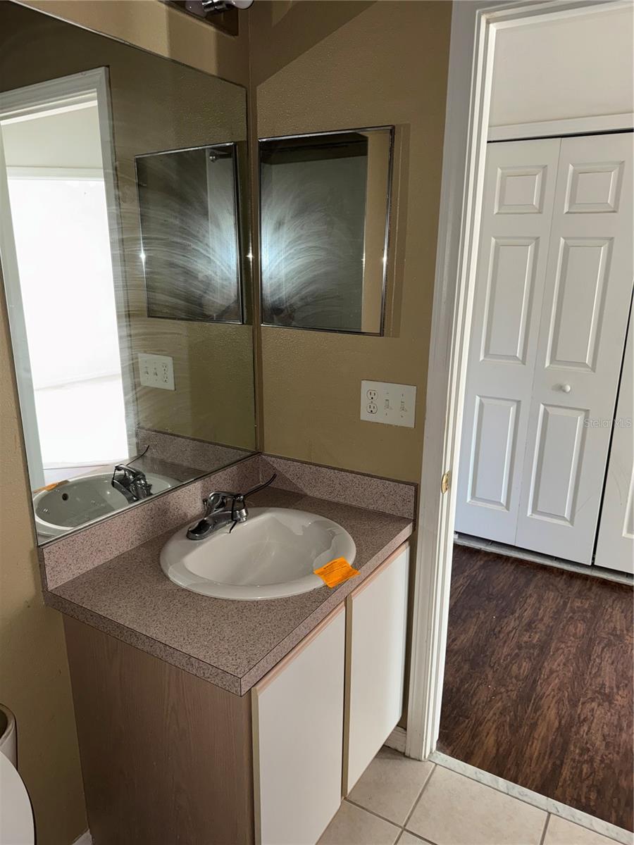 Image 20 of 26 For 6229 Olivedale Drive