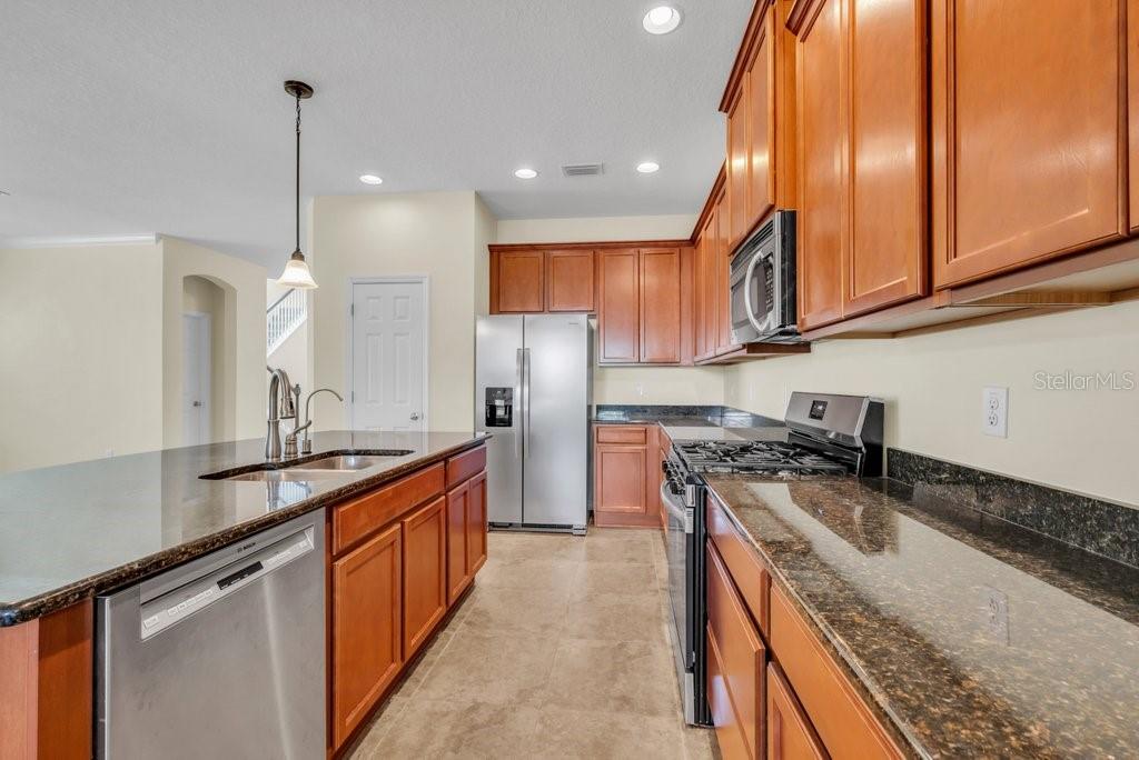 Image 11 of 41 For 16316 Bayberry View Drive