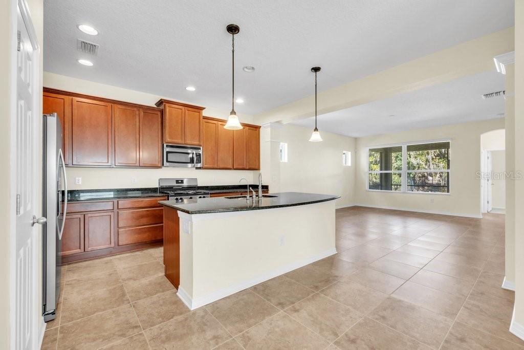 Image 7 of 41 For 16316 Bayberry View Drive