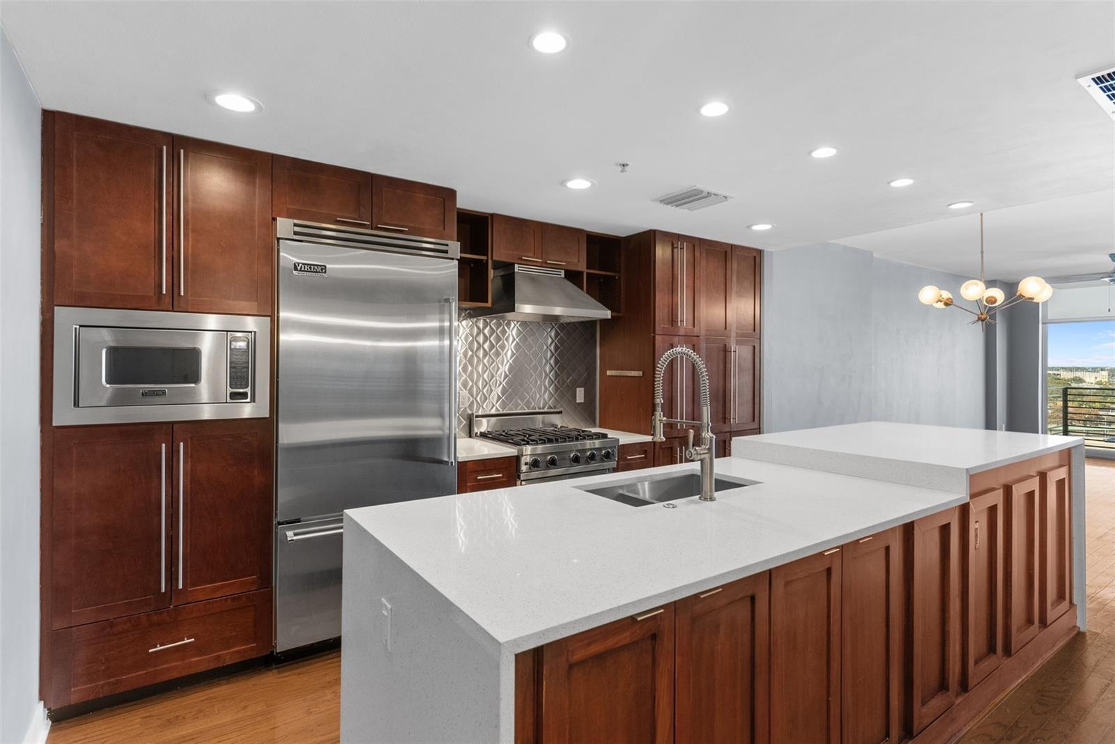 Image 4 of 30 For 1120 Kennedy Boulevard 1221