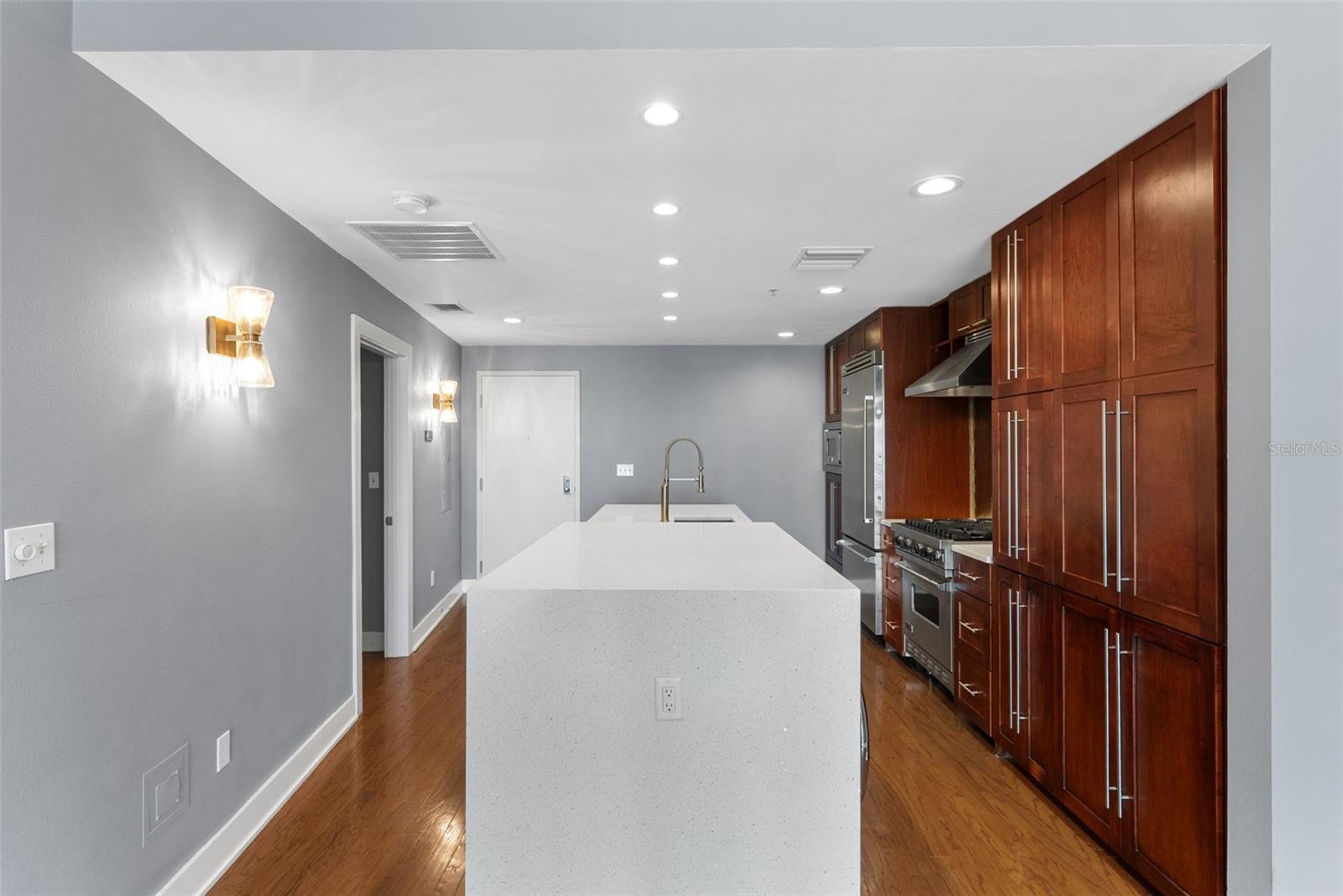 Image 9 of 30 For 1120 Kennedy Boulevard 1221