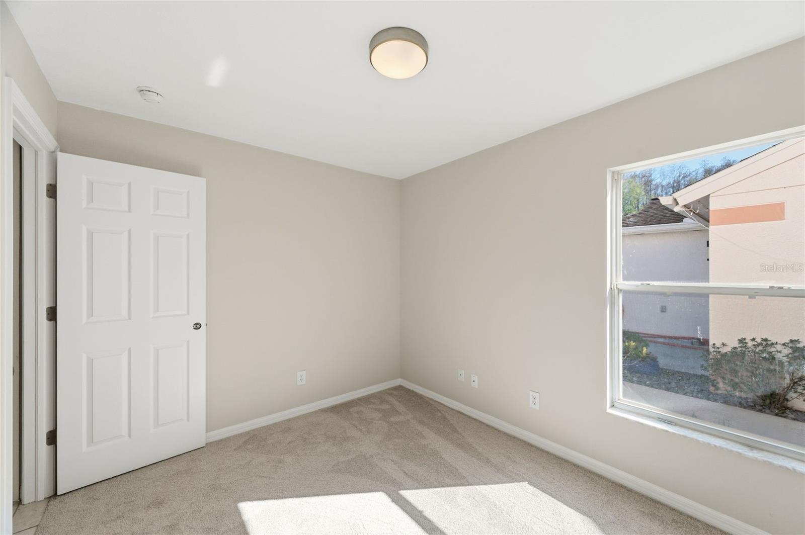 Image 18 of 31 For 8618 Villa Largo Drive