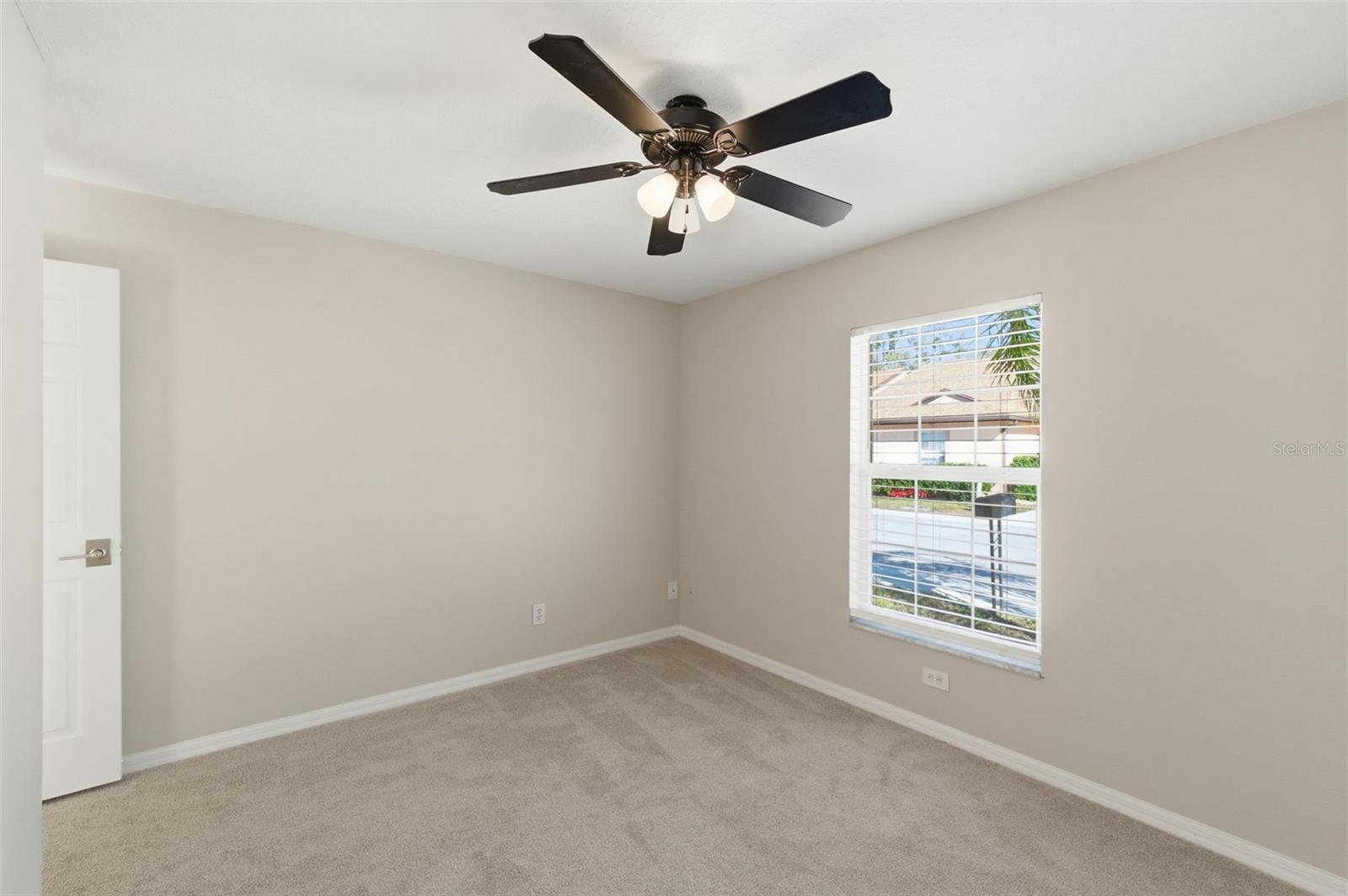 Image 22 of 31 For 8618 Villa Largo Drive