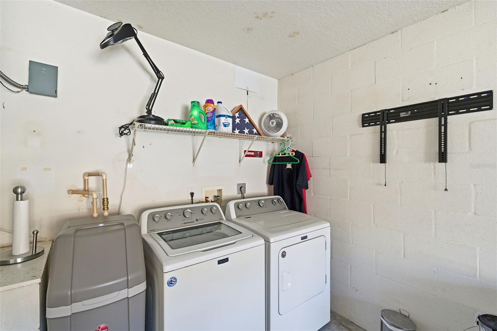 Image 24 of 31 For 8618 Villa Largo Drive