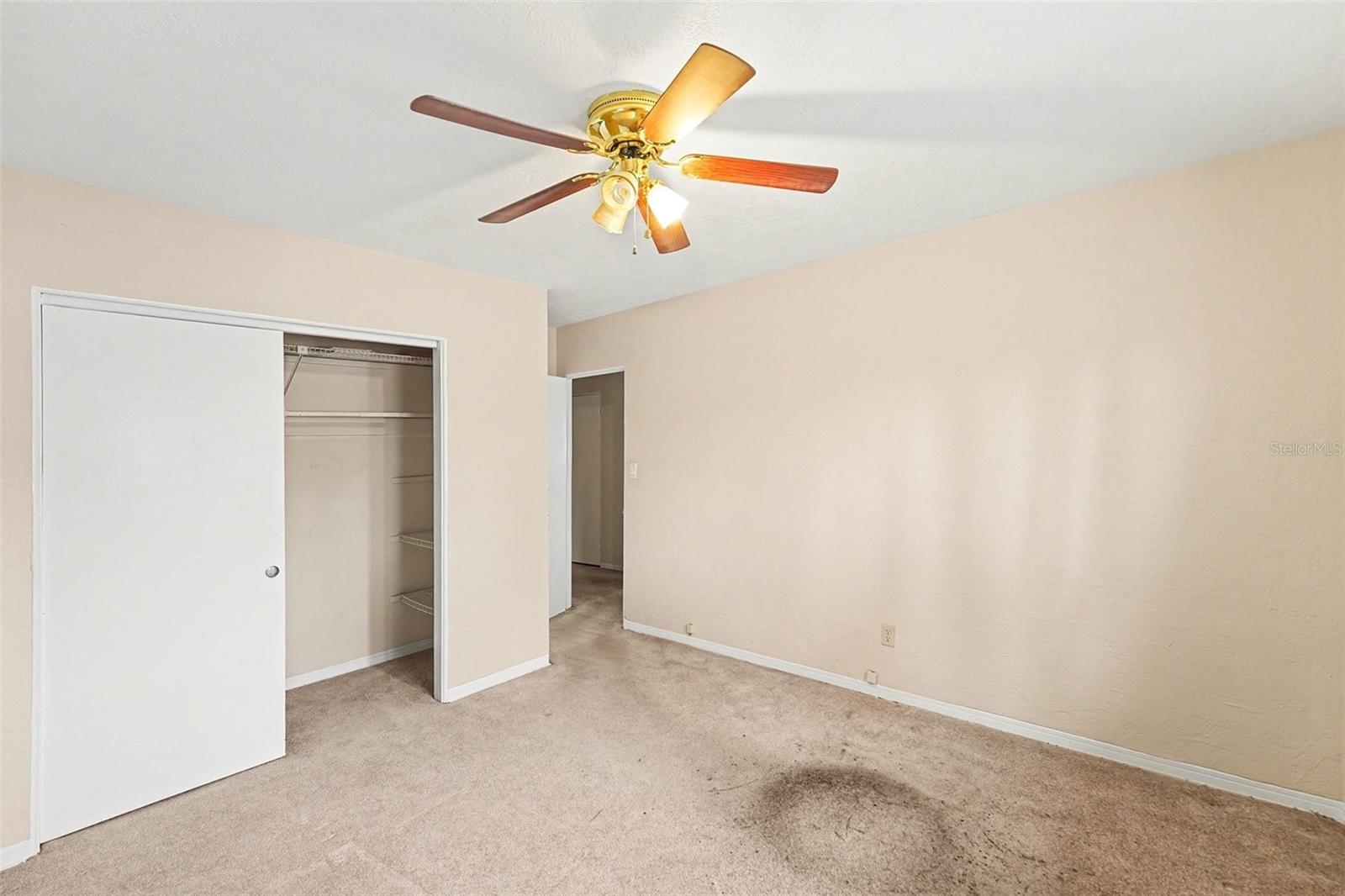 Image 17 of 30 For 213 Park Street N