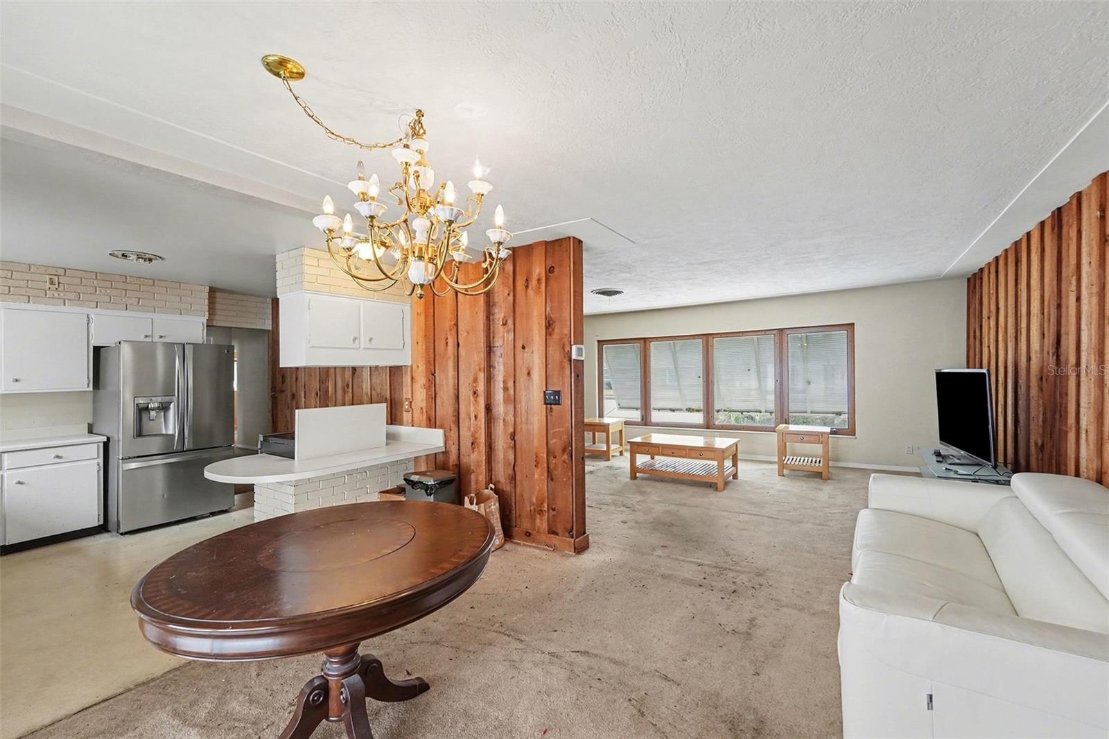 Image 9 of 30 For 213 Park Street N