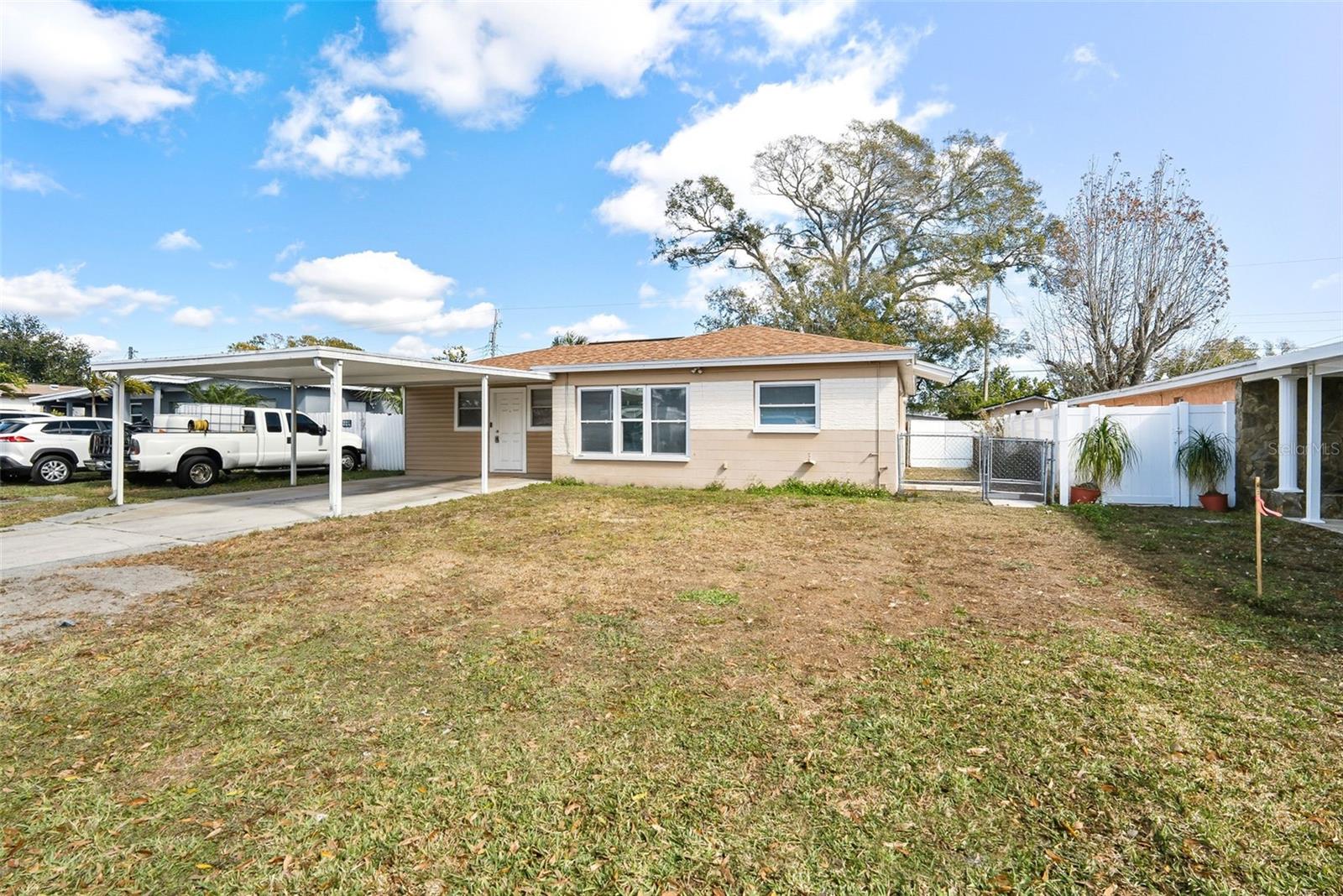 Image 3 of 29 For 6403 N Clark