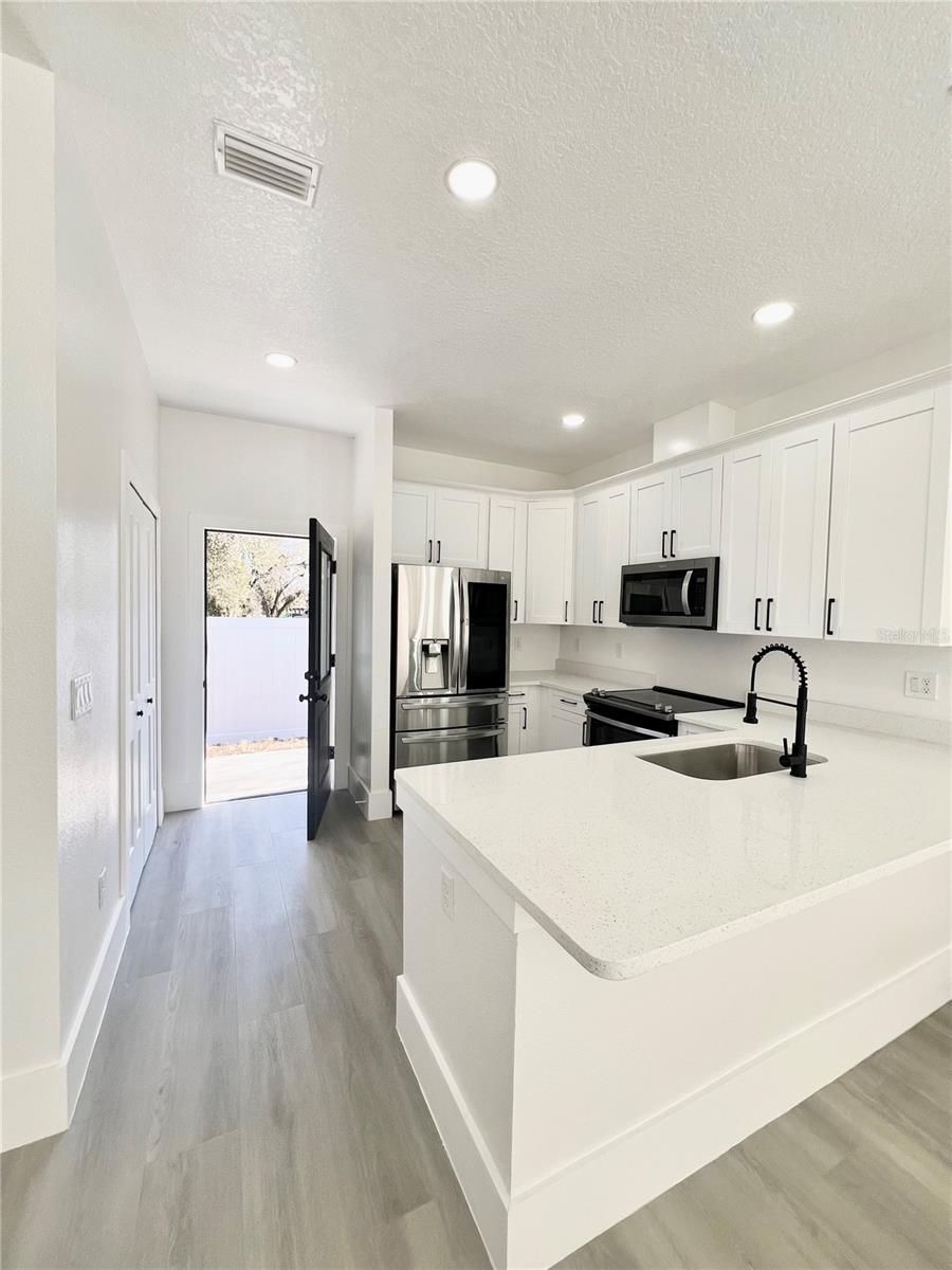 Image 19 of 66 For 7514 Illinois Drive