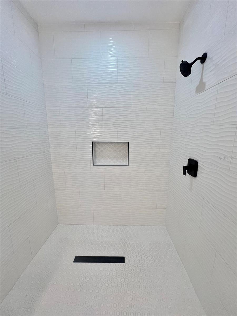 Image 35 of 66 For 7514 Illinois Drive