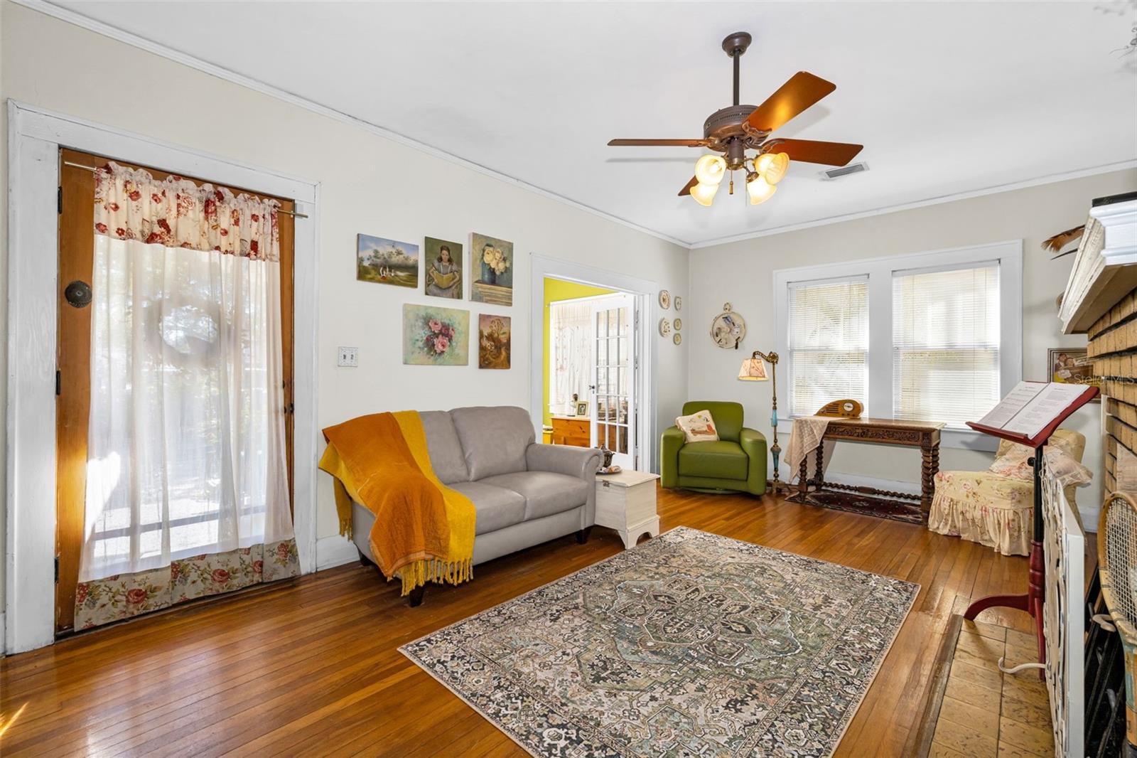 Image 3 of 55 For 3411 Bay Avenue