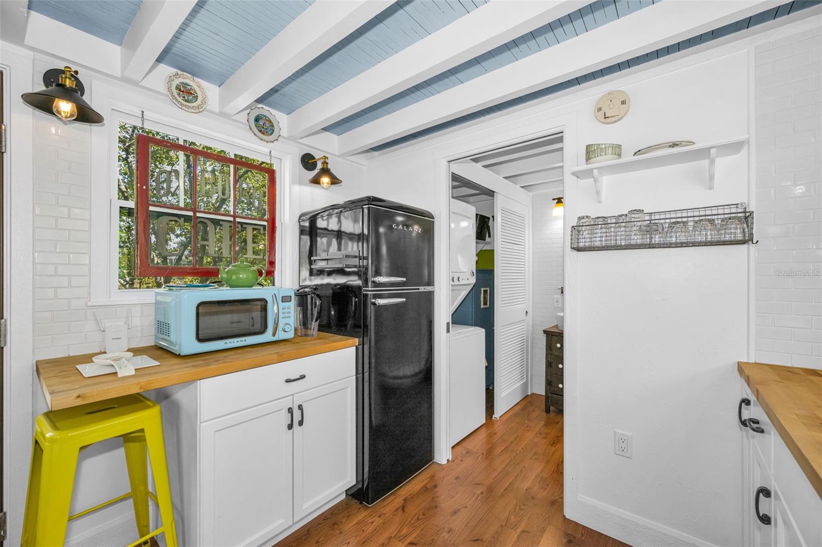 Image 42 of 55 For 3411 Bay Avenue