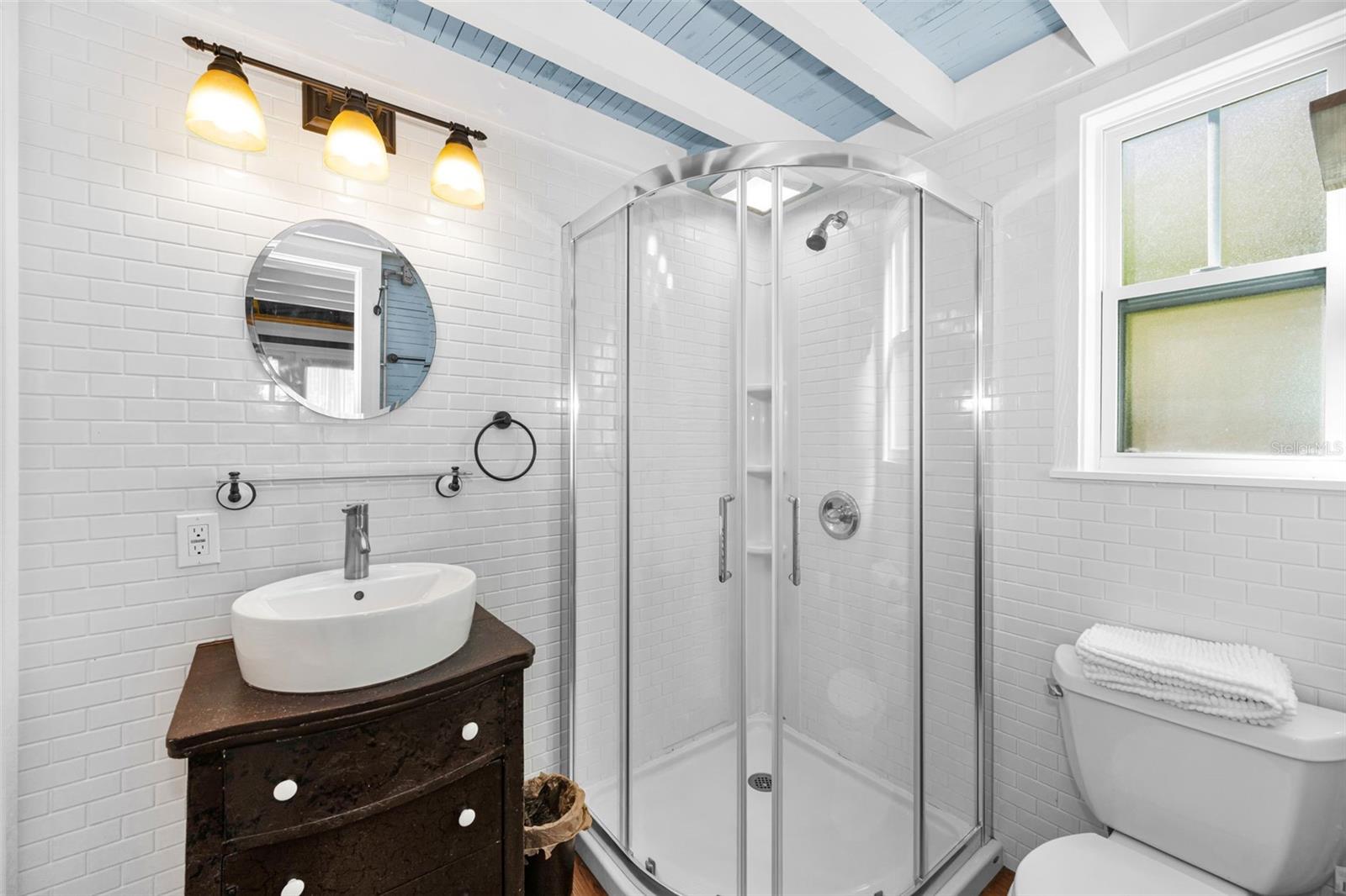 Image 44 of 55 For 3411 Bay Avenue