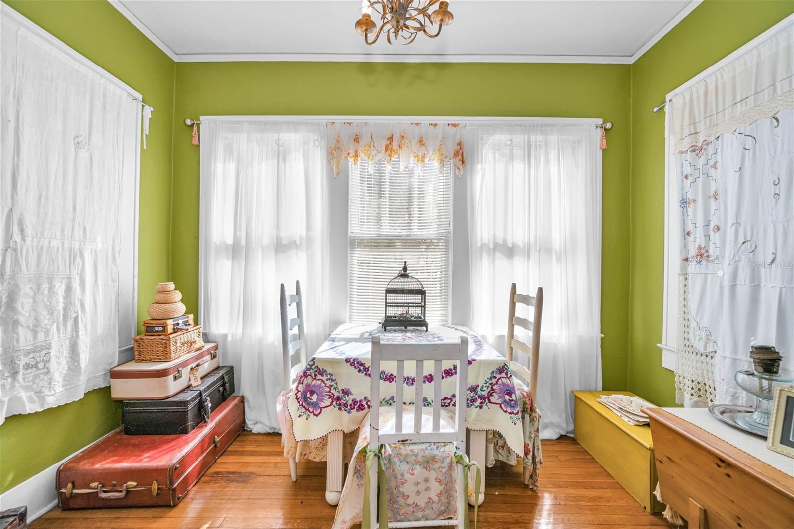 Image 5 of 55 For 3411 Bay Avenue