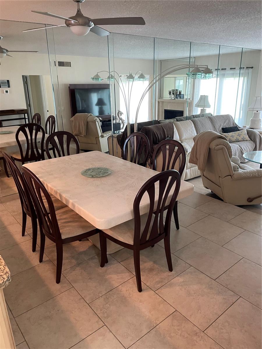 Image 13 of 59 For 6260 Sun Boulevard 1