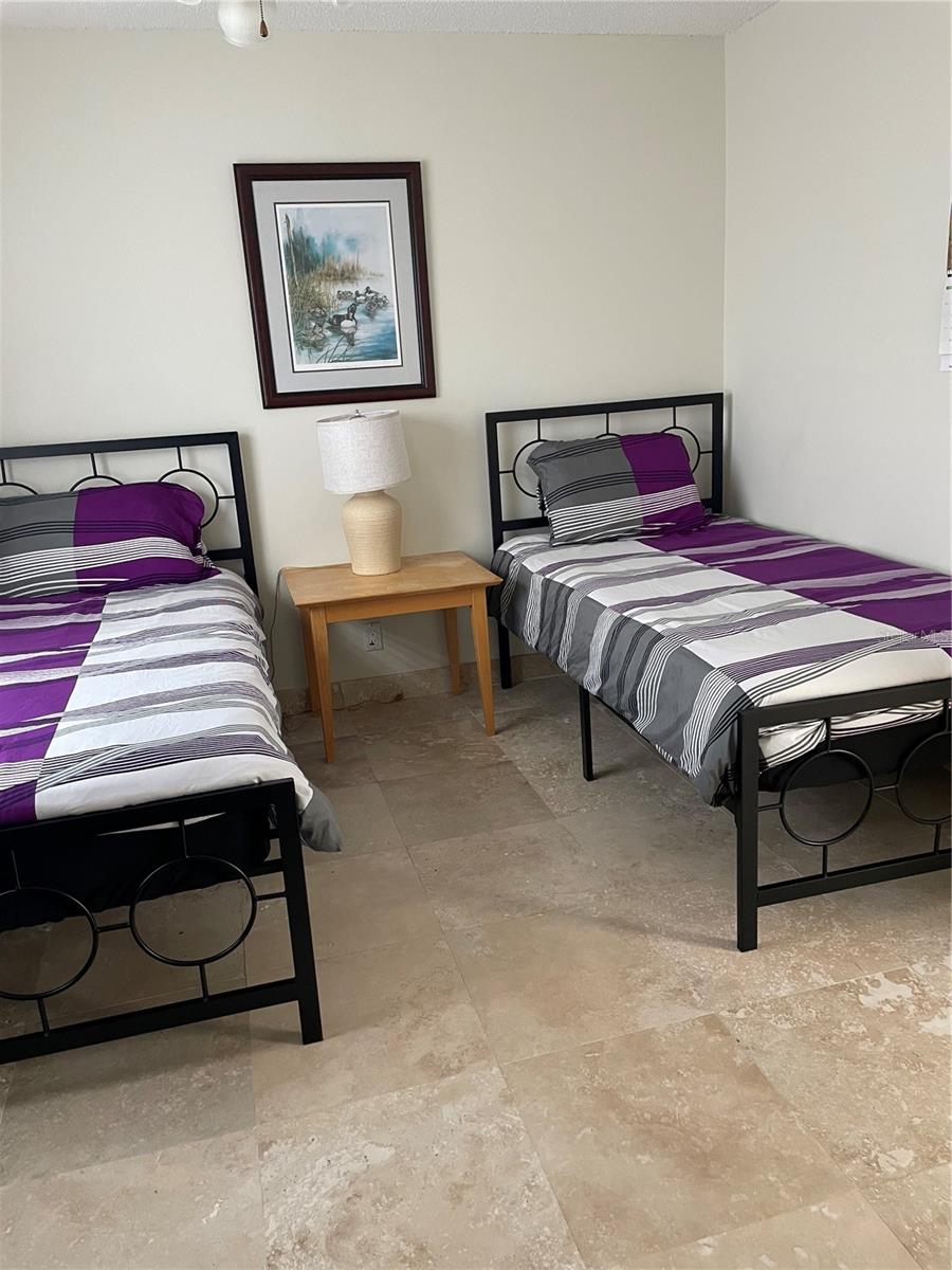 Image 26 of 59 For 6260 Sun Boulevard 1