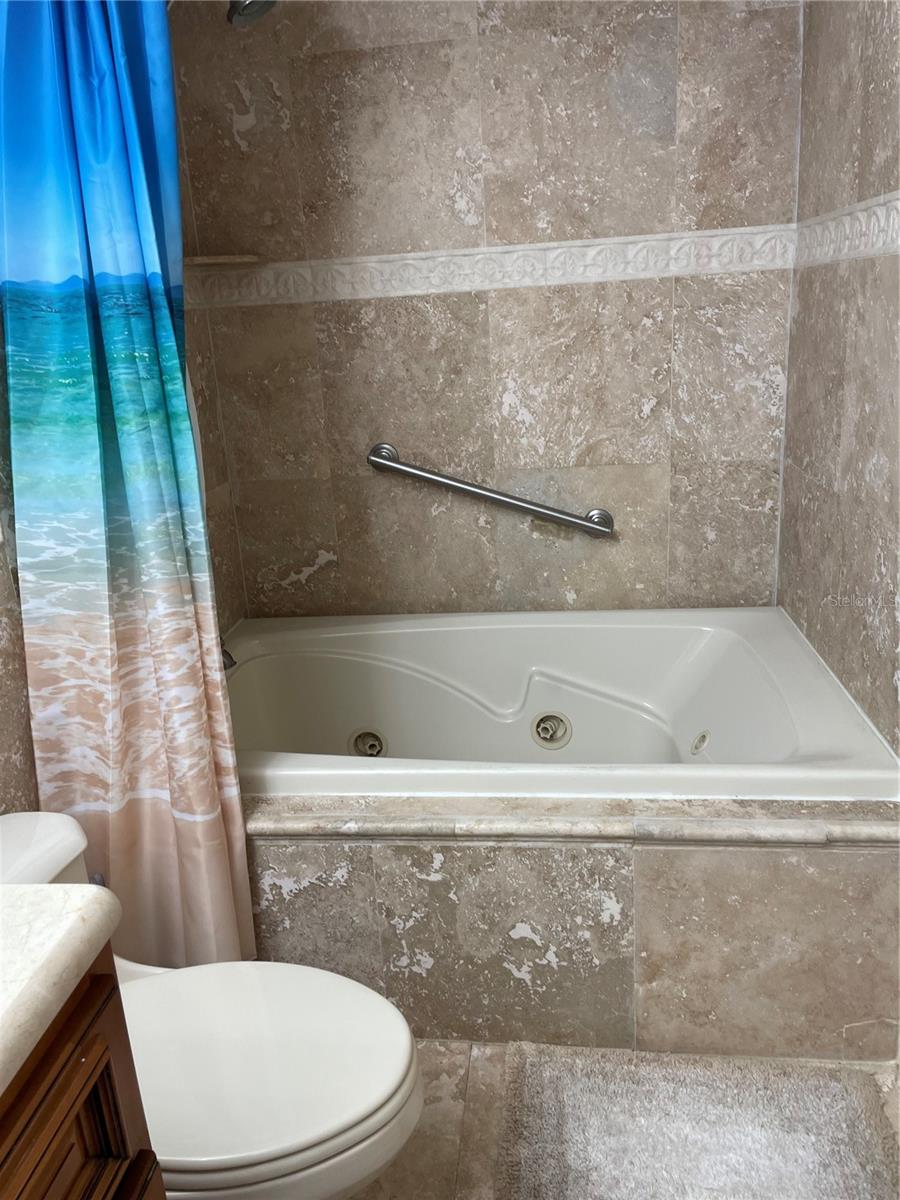 Image 29 of 59 For 6260 Sun Boulevard 1