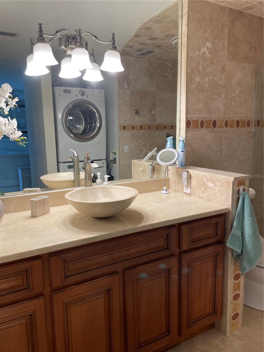 Image 34 of 59 For 6260 Sun Boulevard 1