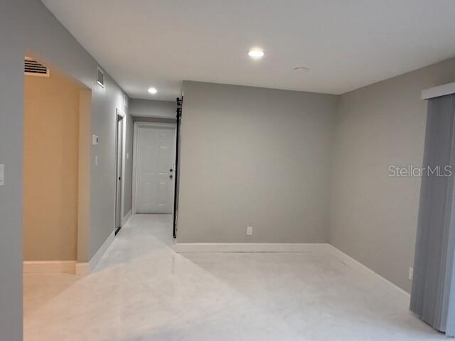 Image 37 of 59 For 8401 Blackstone Court