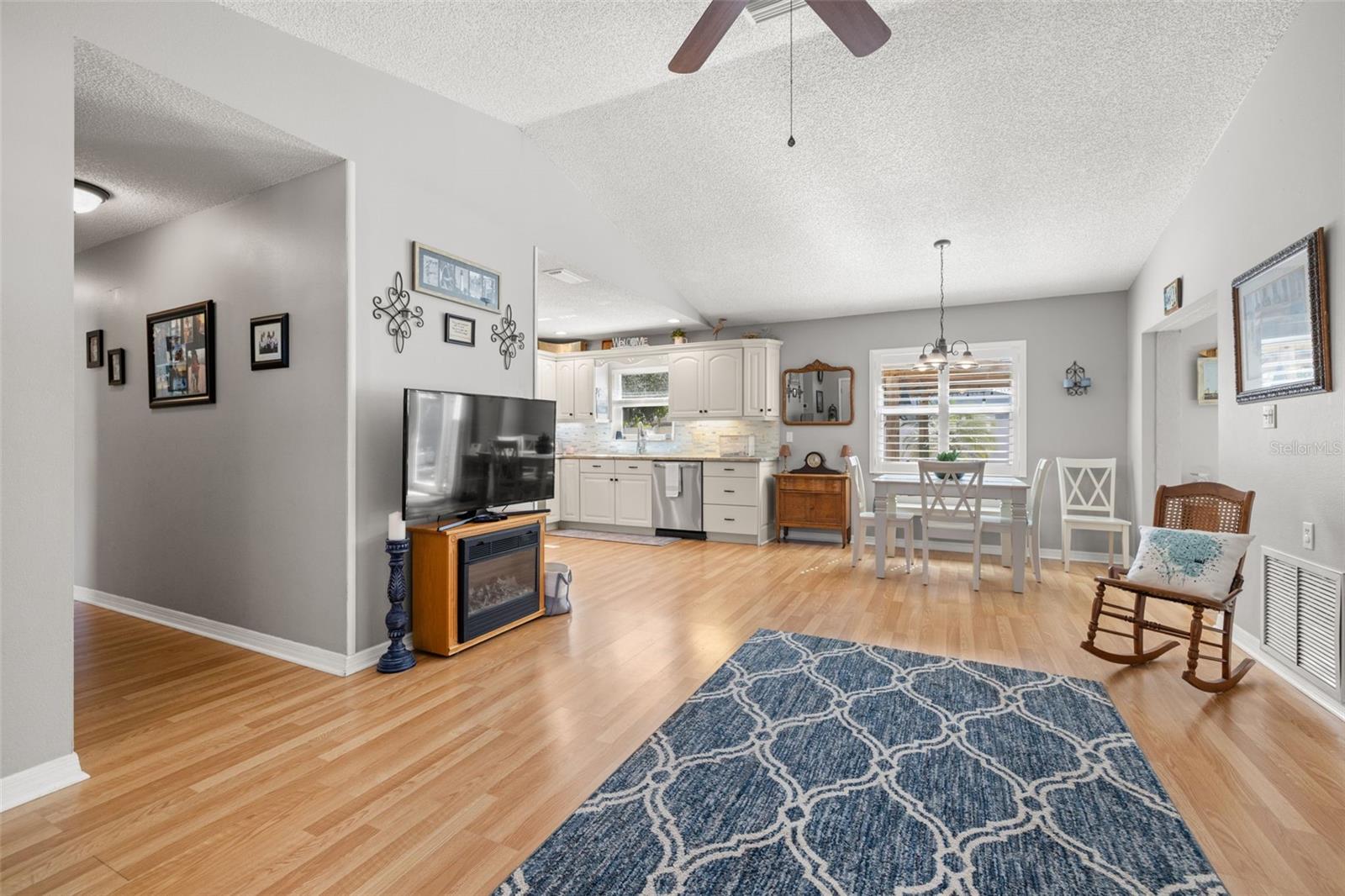 Image 6 of 43 For 11780 129th Terrace