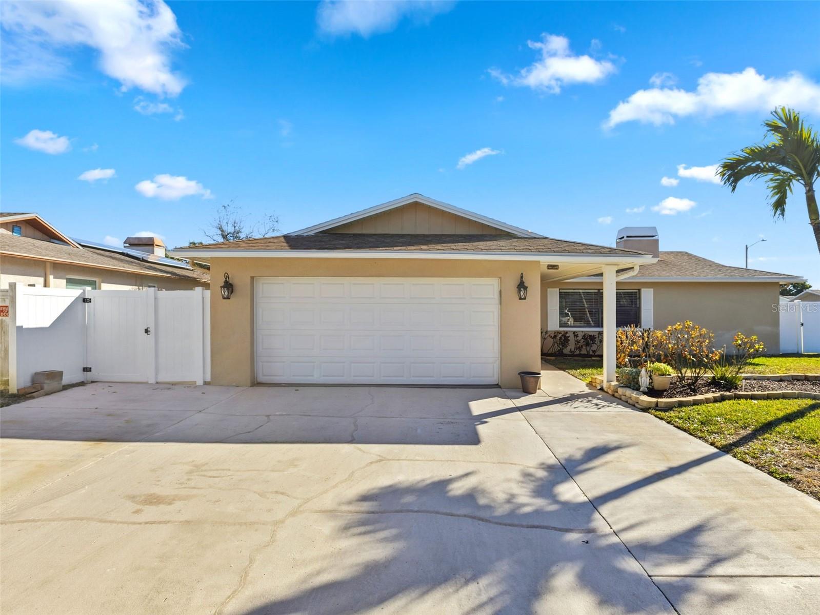 Image 10 of 53 For 9429 Laura Anne Drive