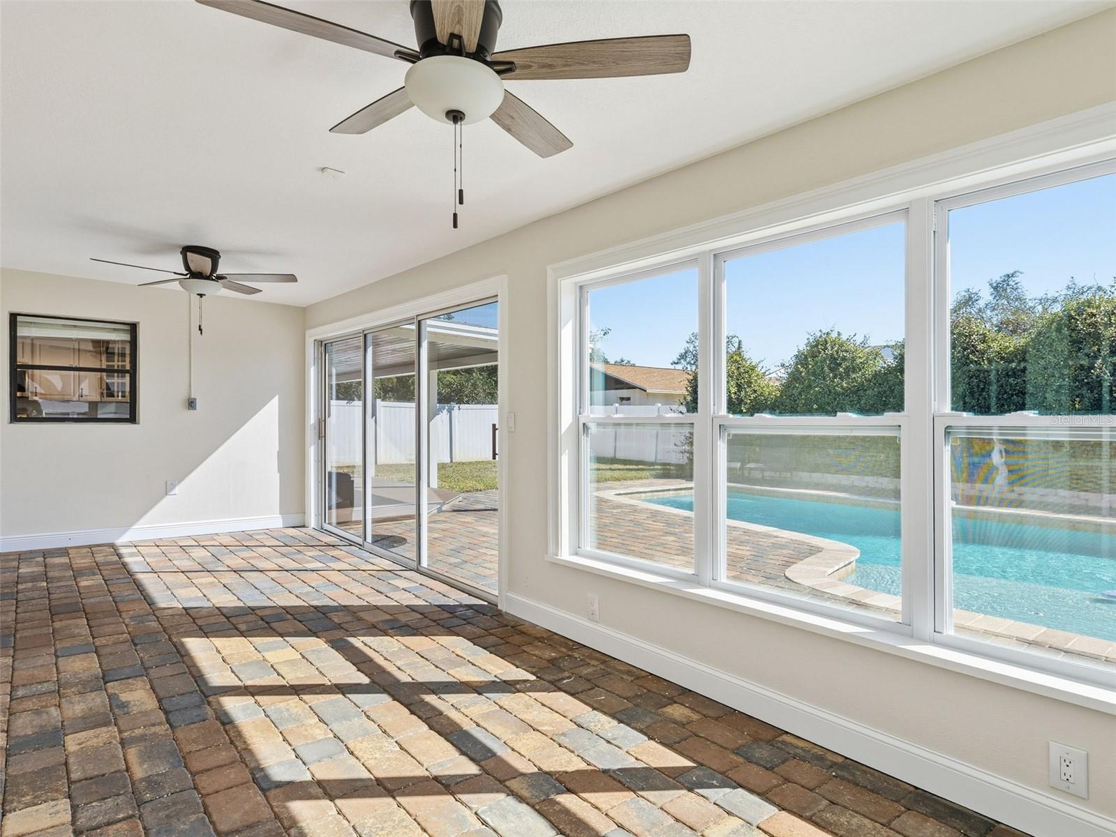 Image 33 of 53 For 9429 Laura Anne Drive