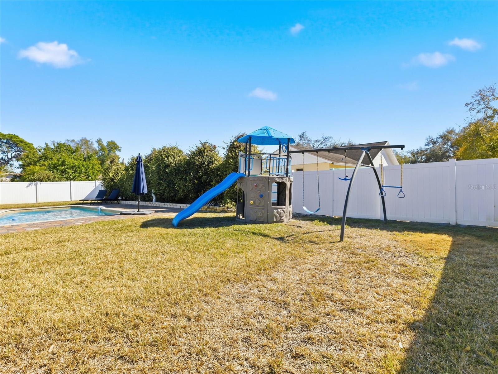 Image 40 of 53 For 9429 Laura Anne Drive