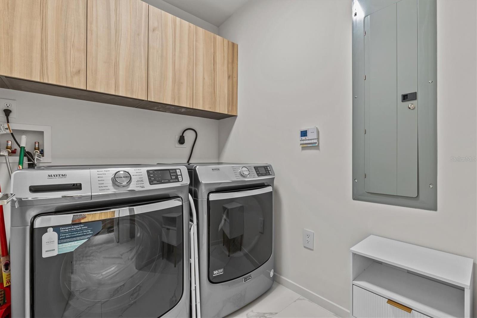 Image 14 of 30 For 1020 Sunset Point Road 310