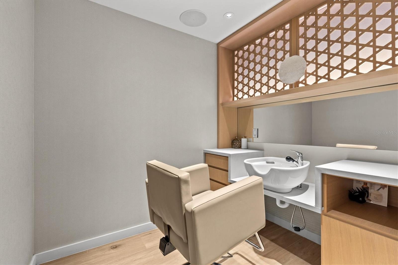 Image 26 of 30 For 1020 Sunset Point Road 310