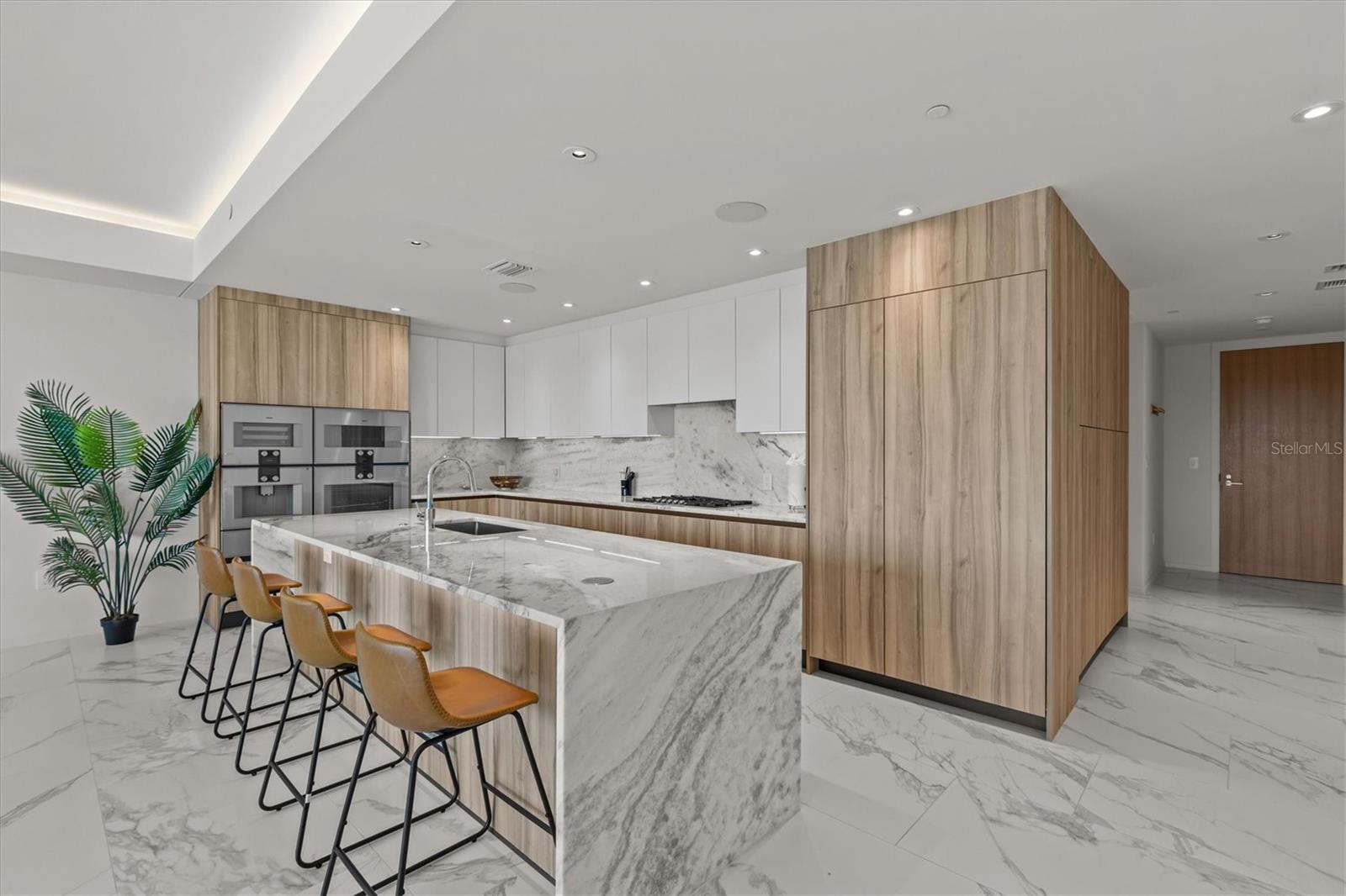 Image 3 of 30 For 1020 Sunset Point Road 310