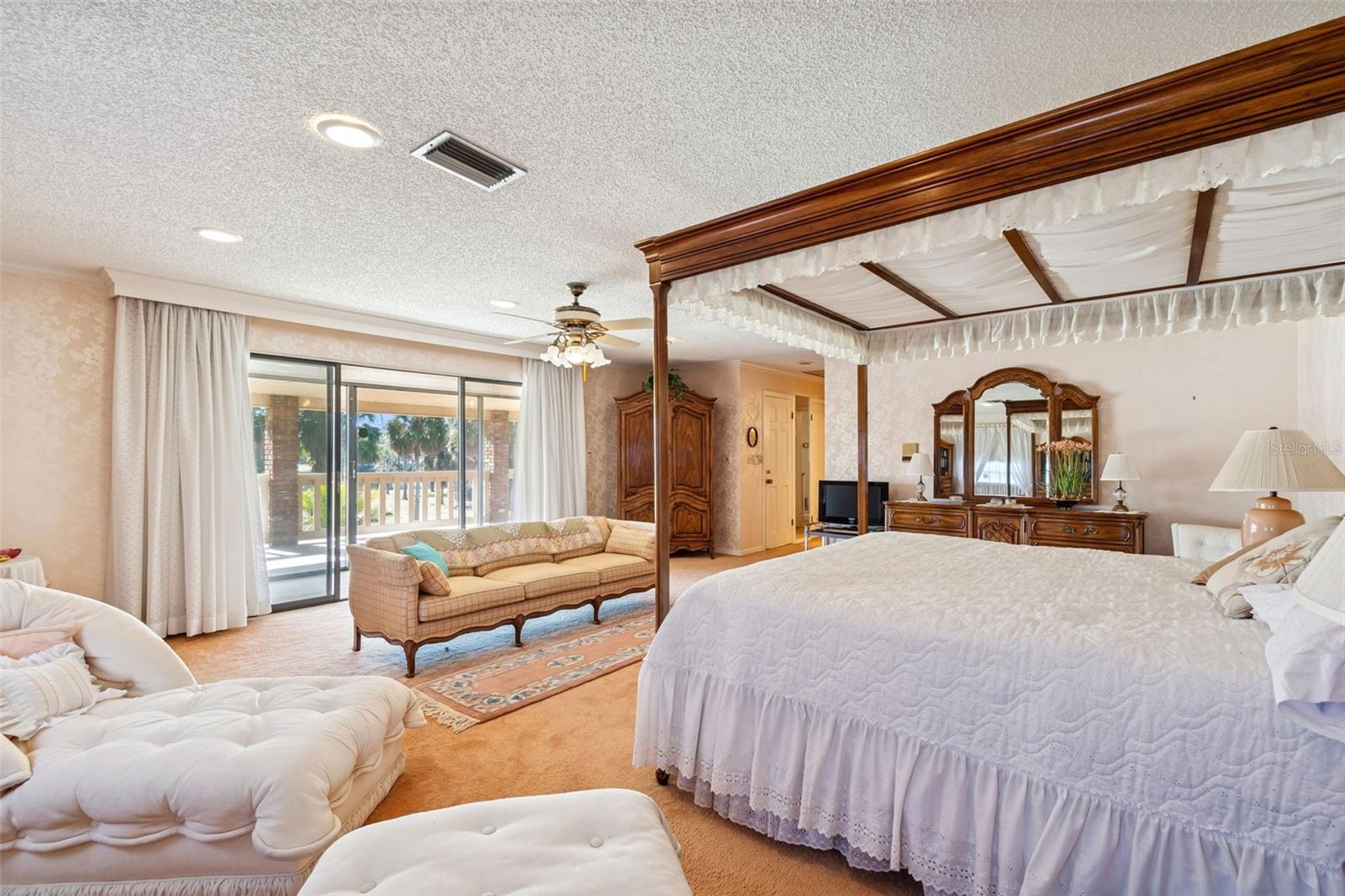 Image 15 of 40 For 29244 Whipporwill Lane