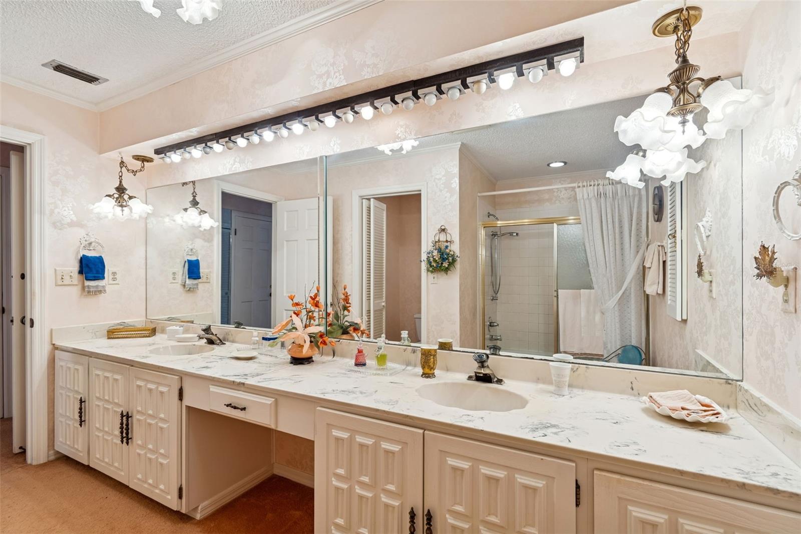 Image 18 of 40 For 29244 Whipporwill Lane